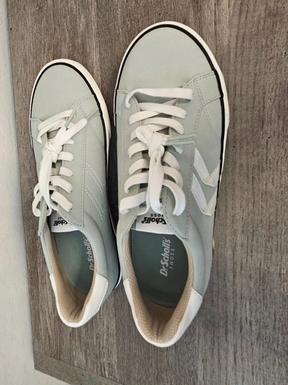 Dr. Scholls Light Green Canvas Chevron Platform Sneakers - Size 9